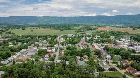 234 Main Street N Woodstock VA 22664