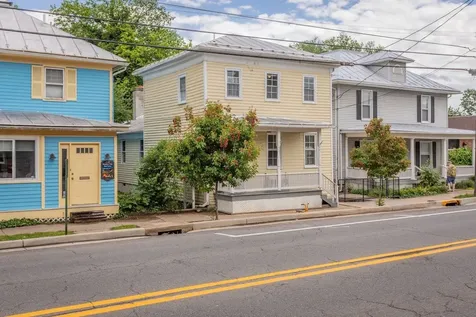 234 Main Street N Woodstock VA 22664