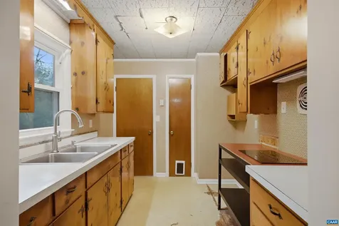 2238 Banbury Street Charlottesville VA 22901