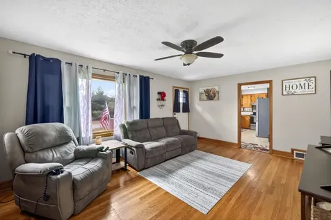 7827 Lee Highway N Raphine VA 24472