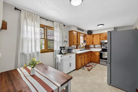 7827 Lee Highway N Raphine VA 24472