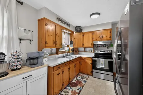 7827 Lee Highway N Raphine VA 24472