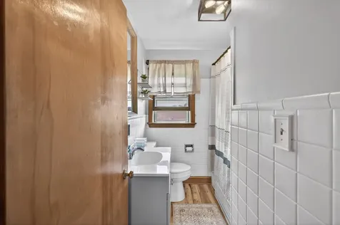 7827 Lee Highway N Raphine VA 24472
