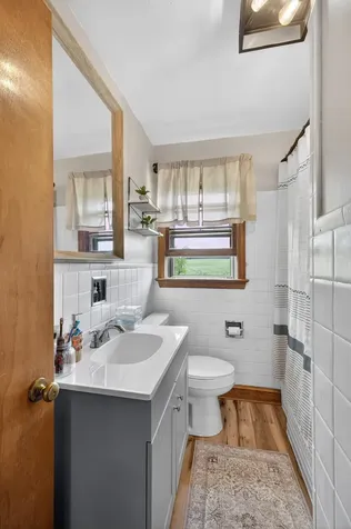 7827 Lee Highway N Raphine VA 24472