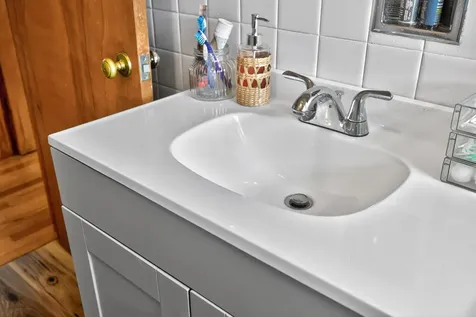7827 Lee Highway N Raphine VA 24472