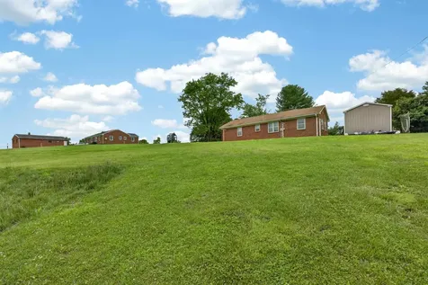 7827 Lee Highway N Raphine VA 24472