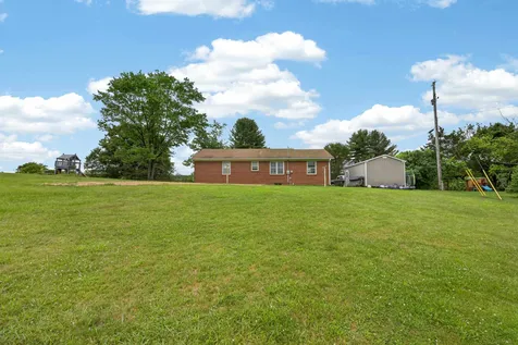 7827 Lee Highway N Raphine VA 24472