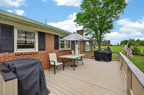 7827 Lee Highway N Raphine VA 24472