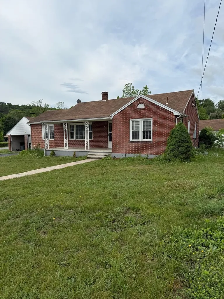 56 Church Street N Craigsville VA 24430