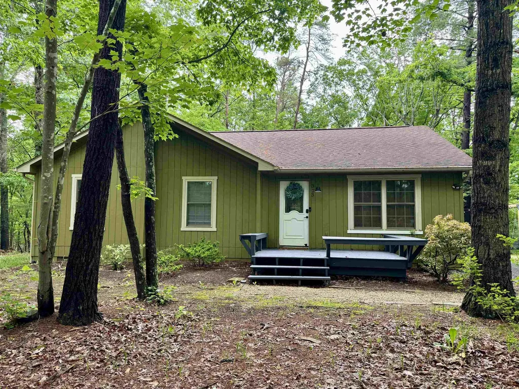 323 Palmer Road Basye VA 22810