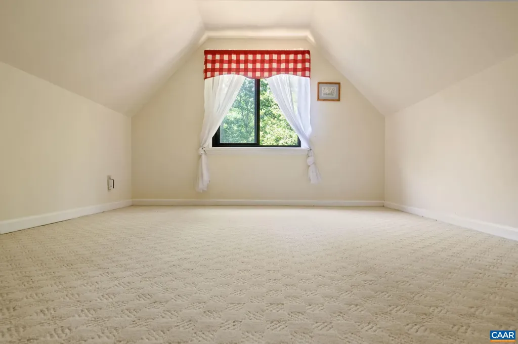 394 Pasturegate Lane Stanardsville VA 22973