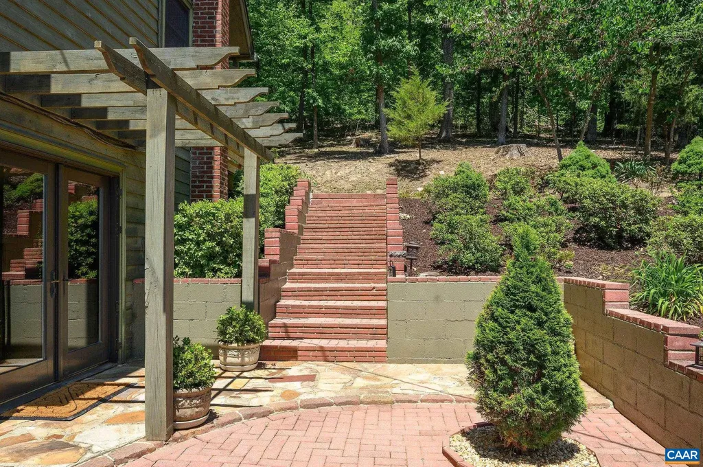 394 Pasturegate Lane Stanardsville VA 22973