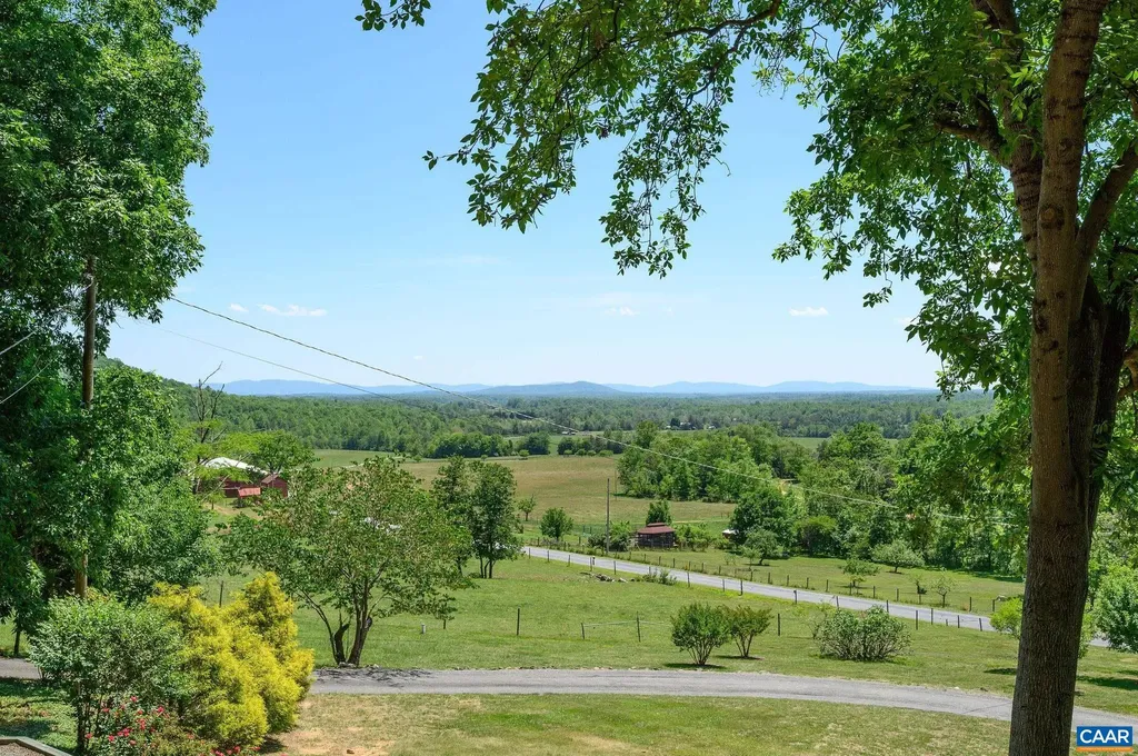 394 Pasturegate Lane Stanardsville VA 22973