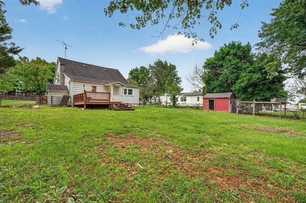 16863 Prospect Avenue E Elkton VA 22827