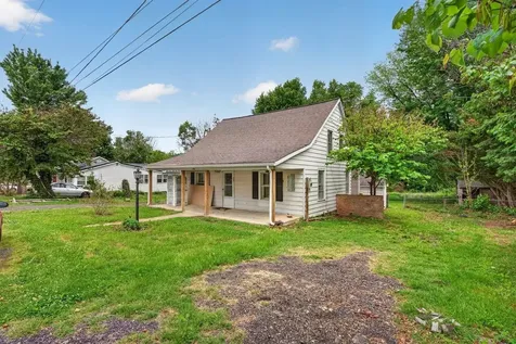 16863 Prospect Avenue E Elkton VA 22827