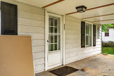 16863 Prospect Avenue E Elkton VA 22827