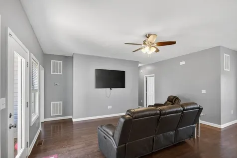 351 Rayann Lane Broadway VA 22815