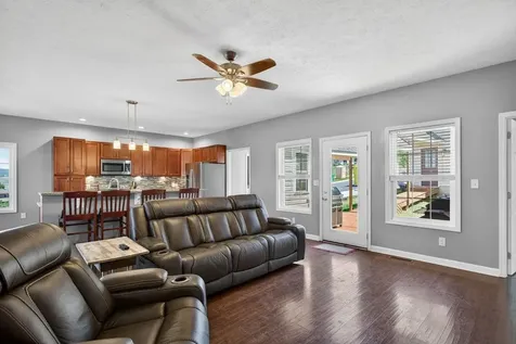 351 Rayann Lane Broadway VA 22815