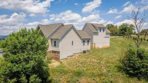 351 Rayann Lane Broadway VA 22815