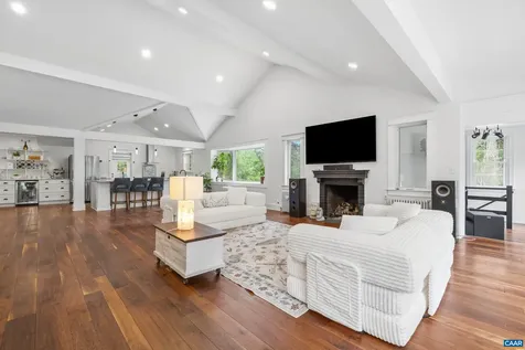 104 Buckingham Circle Charlottesville VA 22903