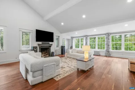 104 Buckingham Circle Charlottesville VA 22903