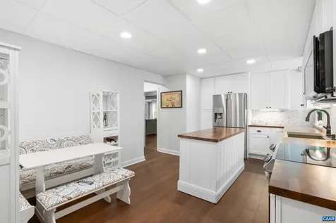 104 Buckingham Circle Charlottesville VA 22903