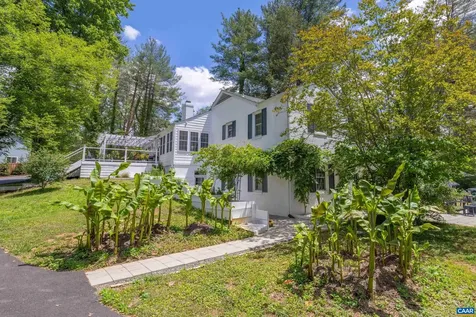 104 Buckingham Circle Charlottesville VA 22903