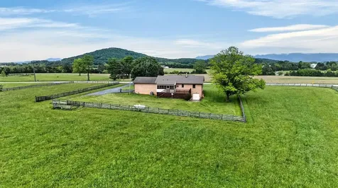 150 Battlefield Road Waynesboro VA 22980