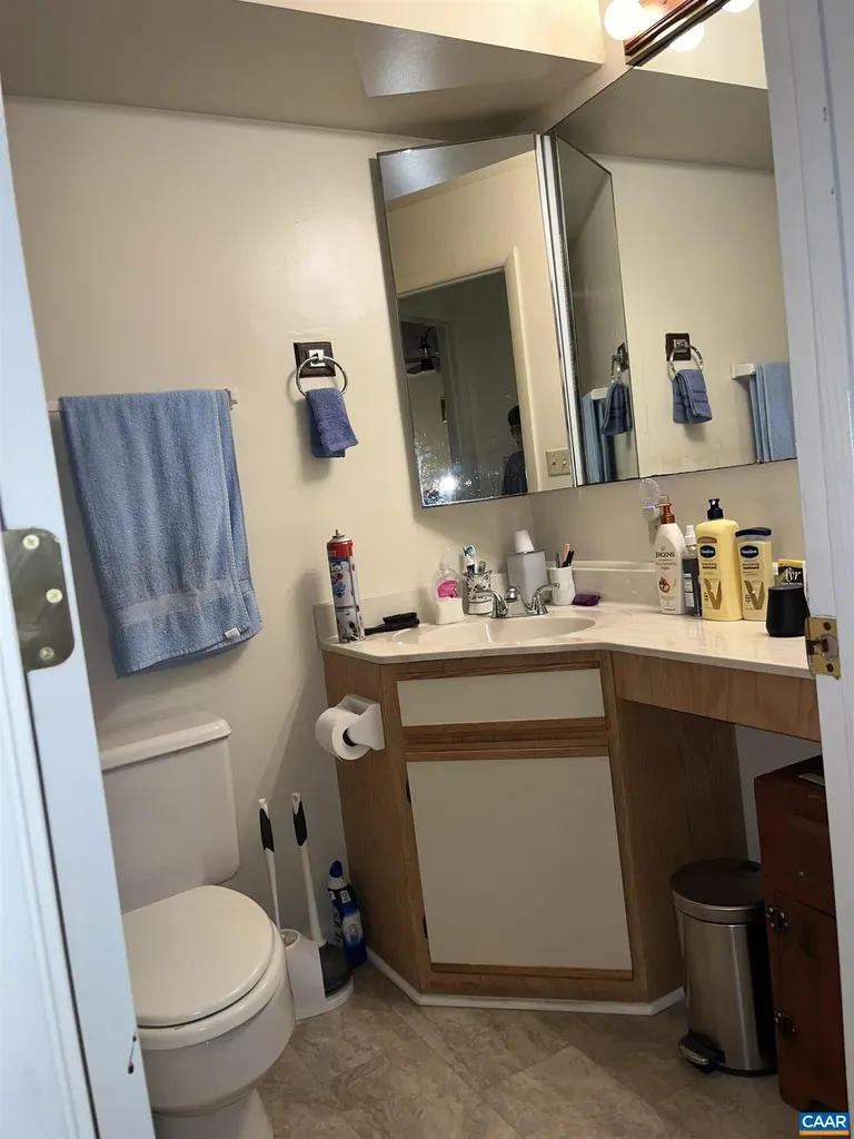 103 Turtle Creek Road Charlottesville VA 22901