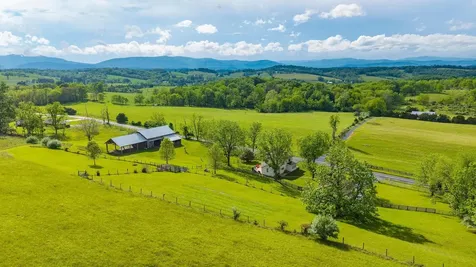 440 Galena Road Staunton VA 24401