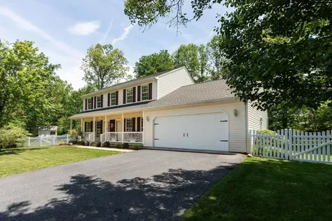 368 Arrowhead Lane Stuarts Draft VA 24477