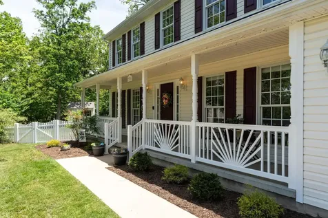 368 Arrowhead Lane Stuarts Draft VA 24477