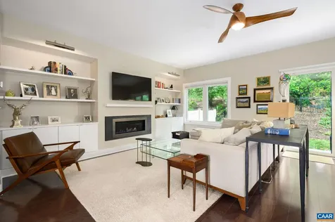 117 Roades Court Charlottesville VA 22902