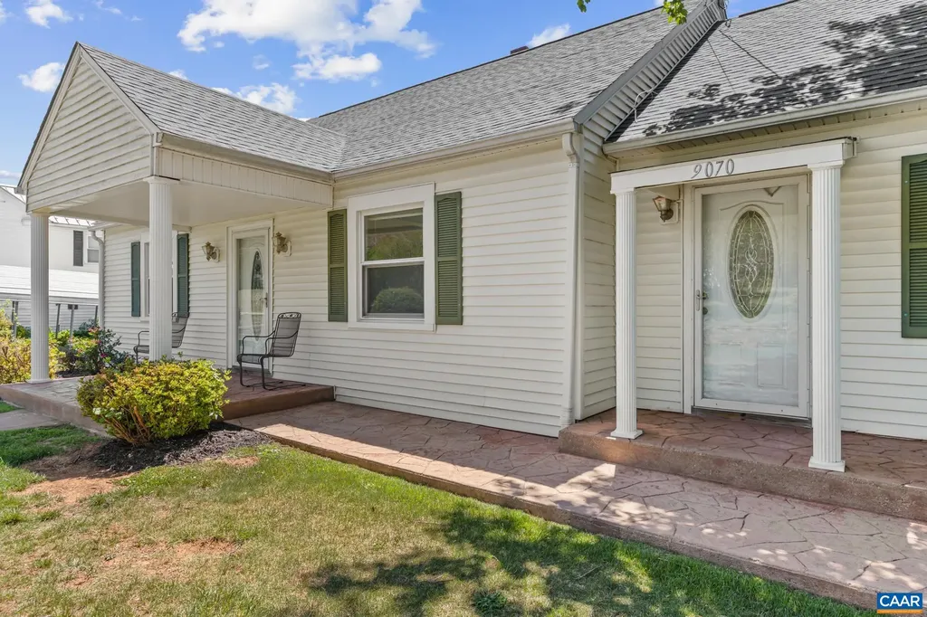 9070 Spotswood Trail Stanardsville VA 22973