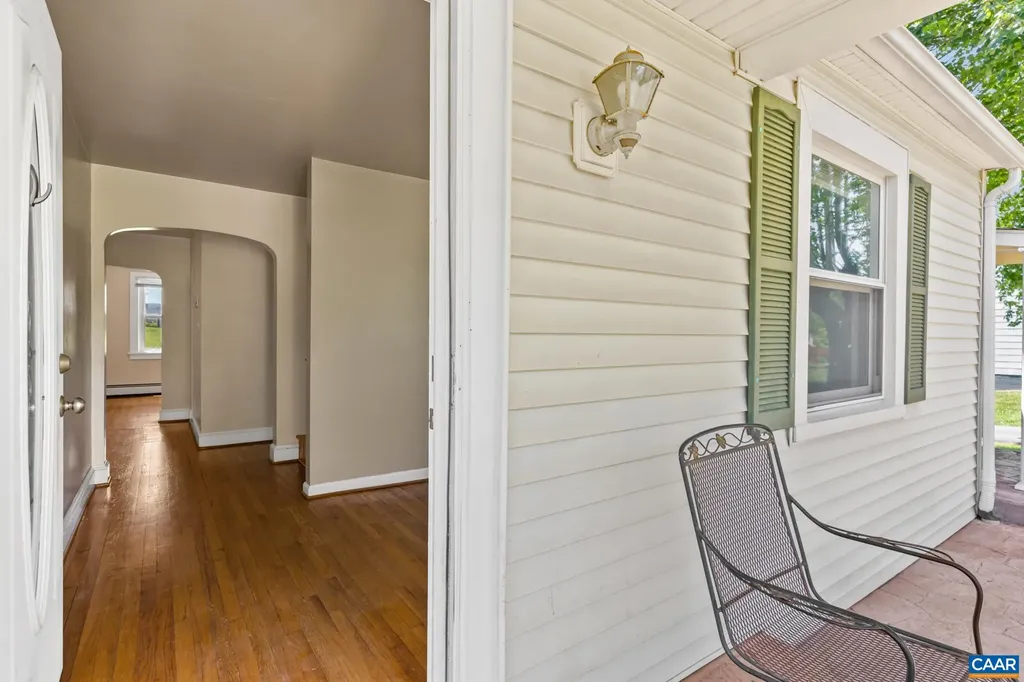 9070 Spotswood Trail Stanardsville VA 22973