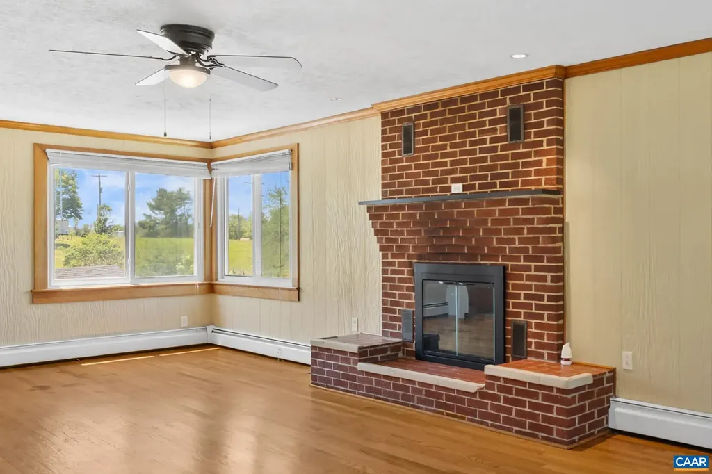 9070 Spotswood Trail Stanardsville VA 22973