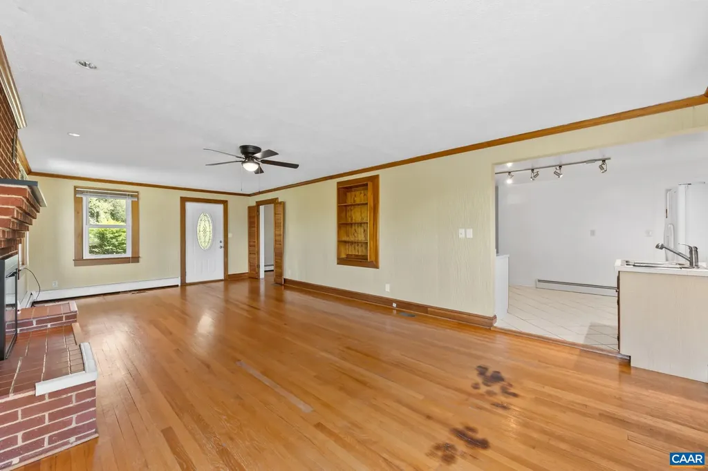 9070 Spotswood Trail Stanardsville VA 22973