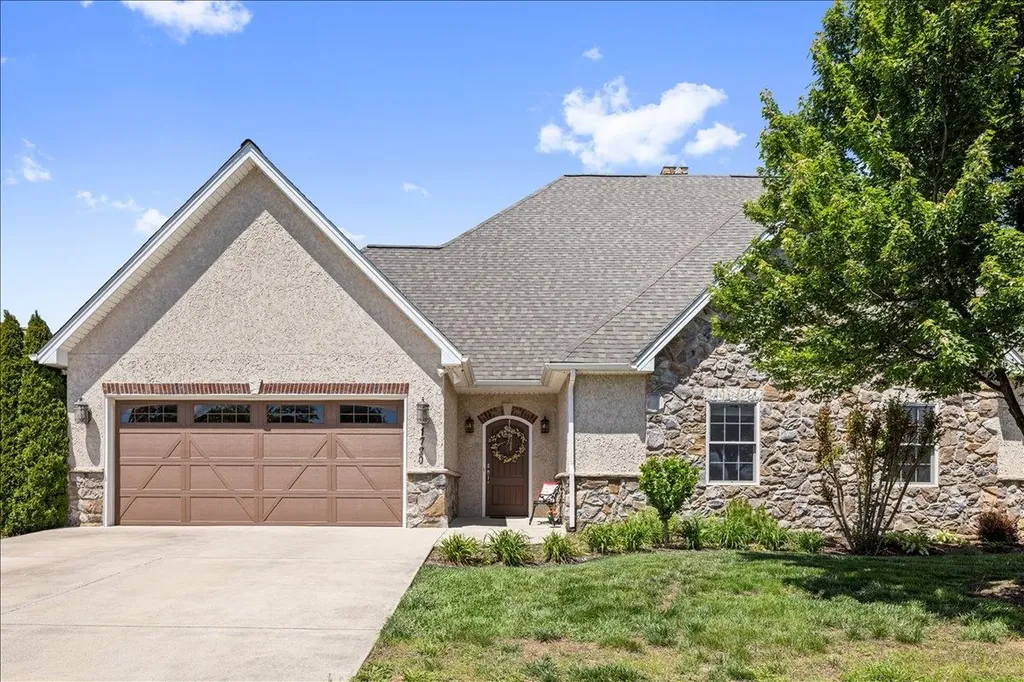 1720 Sherry Lane Harrisonburg VA 22801