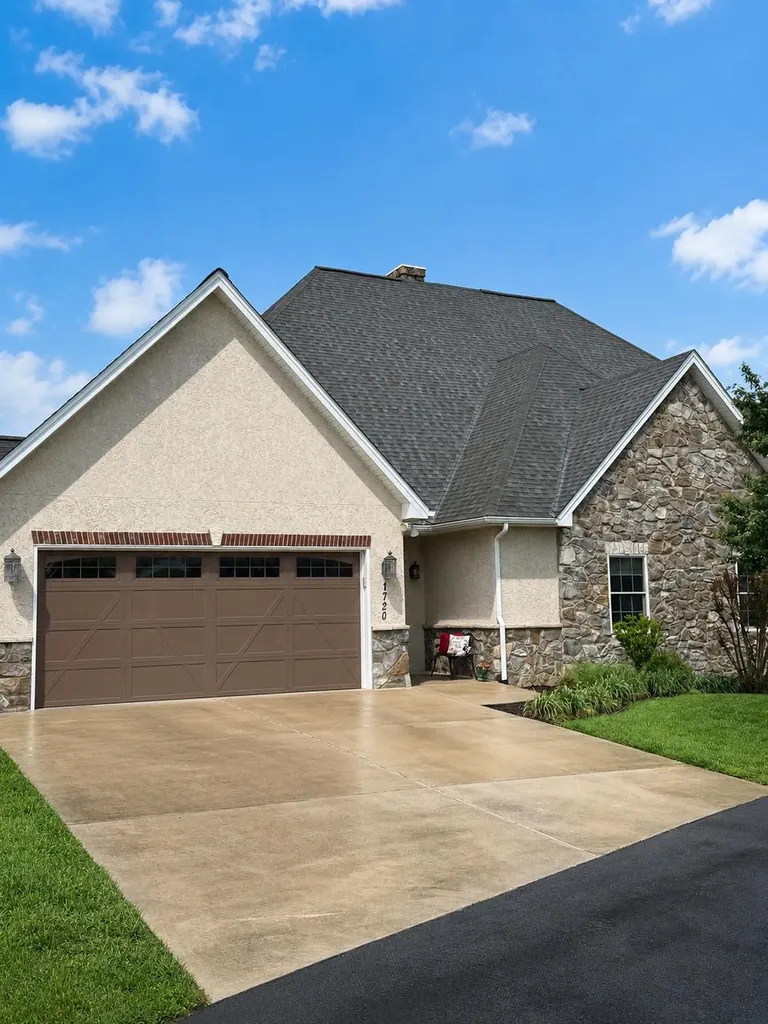 1720 Sherry Lane Harrisonburg VA 22801