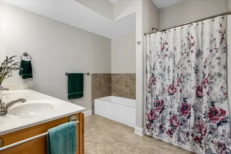 1720 Sherry Lane Harrisonburg VA 22801