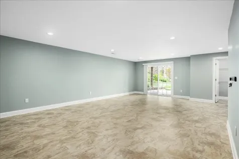 1720 Sherry Lane Harrisonburg VA 22801