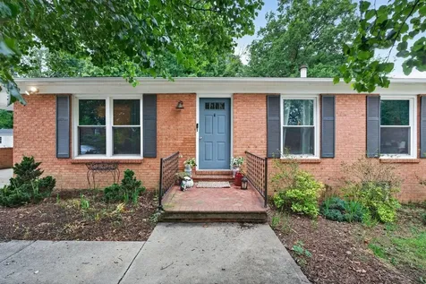 108 Briarwood Circle Staunton VA 24401