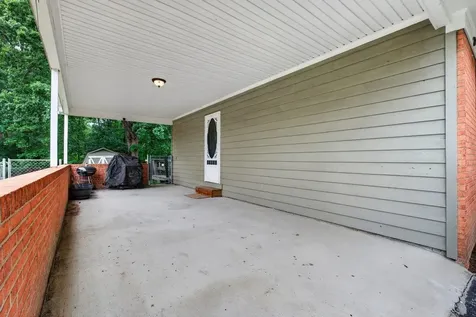 108 Briarwood Circle Staunton VA 24401