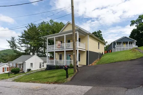 120 Gay Street W Staunton VA 24401