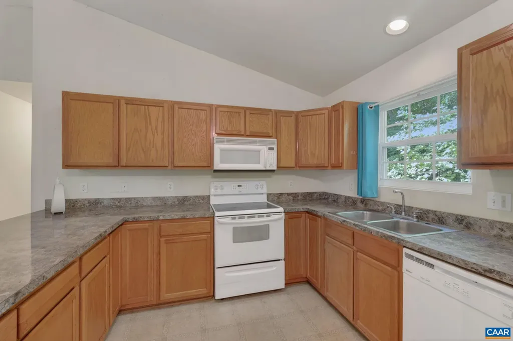 738 Jefferson Drive Palmyra VA 22963