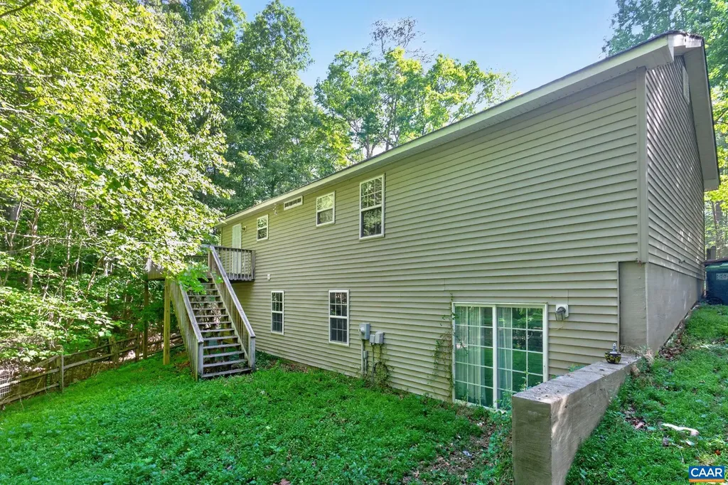 738 Jefferson Drive Palmyra VA 22963