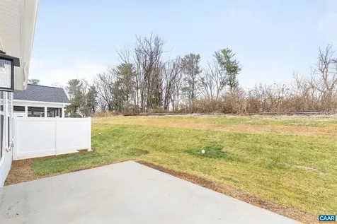 147 Sunbird Lane Waynesboro VA 22980