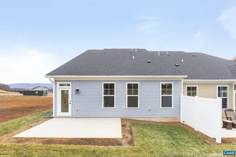 147 Sunbird Lane Waynesboro VA 22980