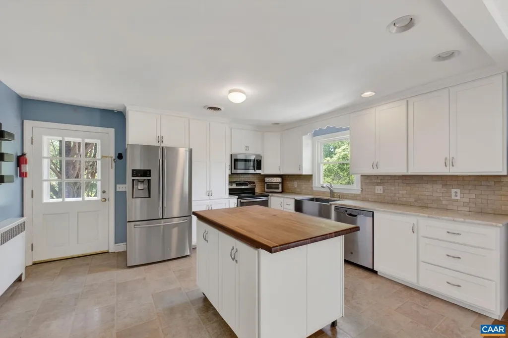 102 Bollingbrook Drive Charlottesville VA 22911