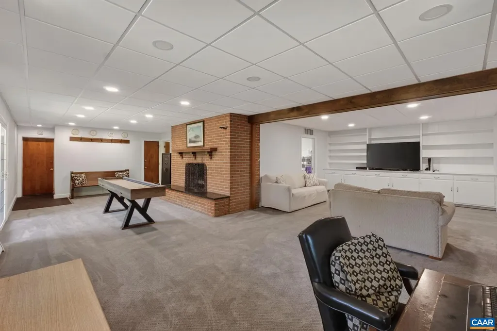 102 Bollingbrook Drive Charlottesville VA 22911